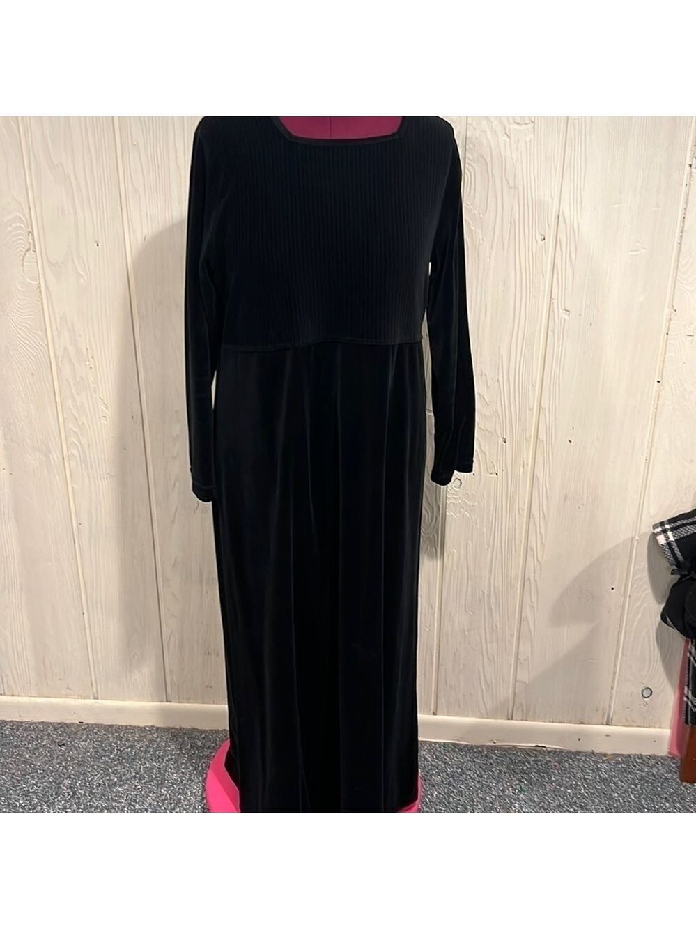 LIZ CLAIBORNE BLACK VELORE MAXI DRESS SIZE XL